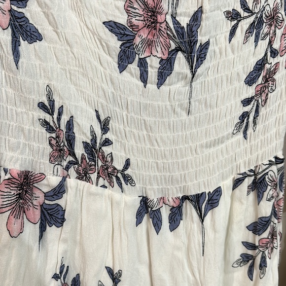 Whimsical Floral Dress - Picture 3 of 3